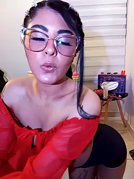 ValeNiitaLuv online show from 11/28/25, 11:16