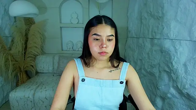 ambarina r online show from 10/24/25, 03:16