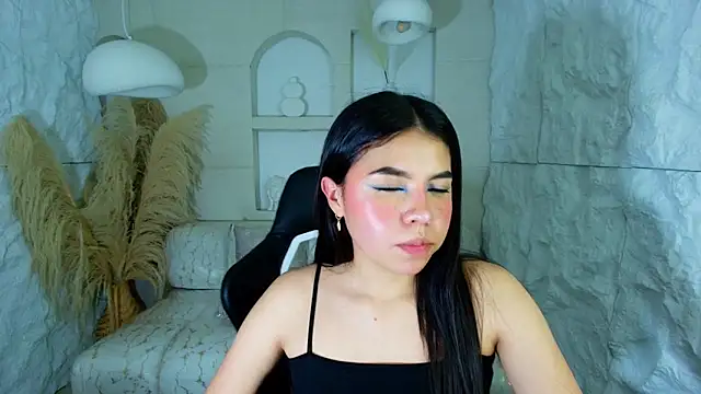 ambarina r online show from 10/22/25, 03:17