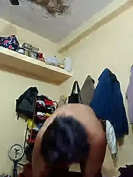 chunkyguy98 online show from 11/24/25, 05:18