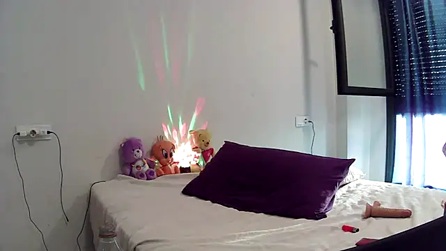 Snapshot of Catylandi1 chatting on 10/18/25, 04:53 Catylandi1 online show from 10/18/25, 04:53
