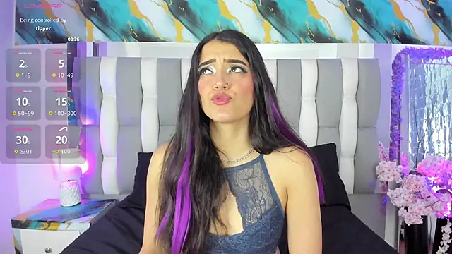 IsaDiiaz online show from 03/27/26, 04:32