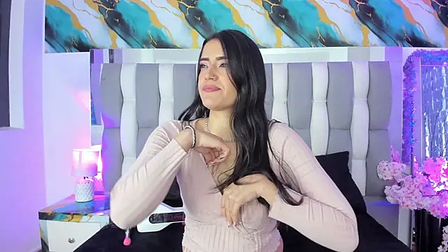 IsaDiiaz online show from 02/18/26, 05:16