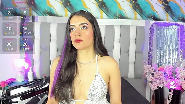 IsaDiiaz online show from 04/07/26, 05:31