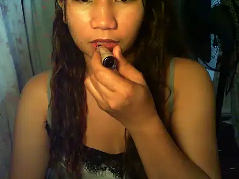 Snapshot of Hot_aya0516 chatting on 10/05/25, 12:01 Hot aya0516 online show from 10/05/25, 12:01
