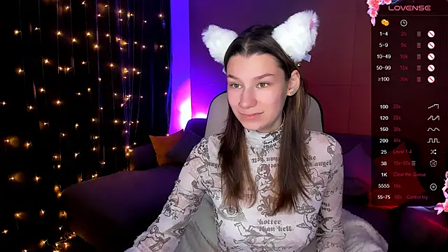 LinaBlossom  online show from 11/12/25, 08:29