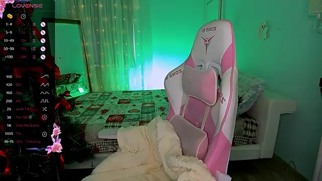 LinaBlossom  online show from 12/17/25, 08:30