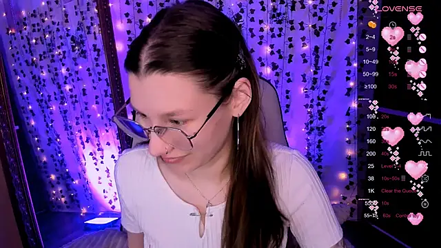 LinaBlossom  online show from 04/04/26, 03:57