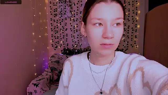 LinaBlossom  online show from 01/10/26, 06:53