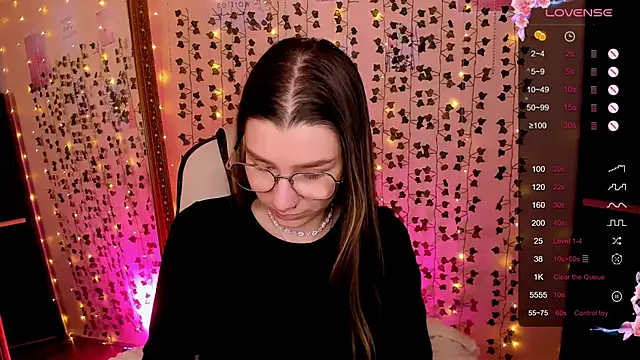 LinaBlossom  online show from 02/28/26, 08:03