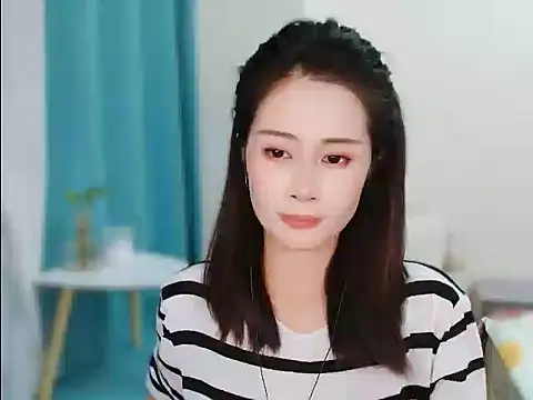 Snapshot of cfxc0317 chatting on 10/15/25, 12:02 cfxc0317 online show from 10/15/25, 12:02