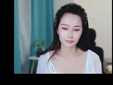 Snapshot of cfxc0317 chatting on 11/10/25, 12:10 cfxc0317 online show from 11/10/25, 12:10