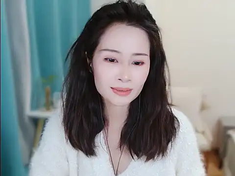 Snapshot of cfxc0317 chatting on 10/26/25, 12:16 cfxc0317 online show from 10/26/25, 12:16