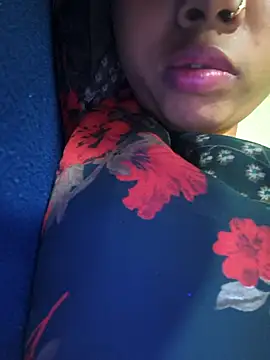 Couple romence1 online show from 03/03/26, 11:39