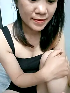 Snapshot of Norah-h chatting on 10/16/25, 02:14 Norah-h online show from 10/16/25, 02:14