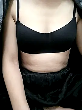 Norah-h online show from 12/18/25, 01:59