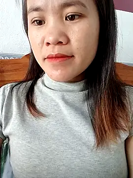 Snapshot of Norah-h chatting on 10/29/25, 05:39 Norah-h online show from 10/29/25, 05:39