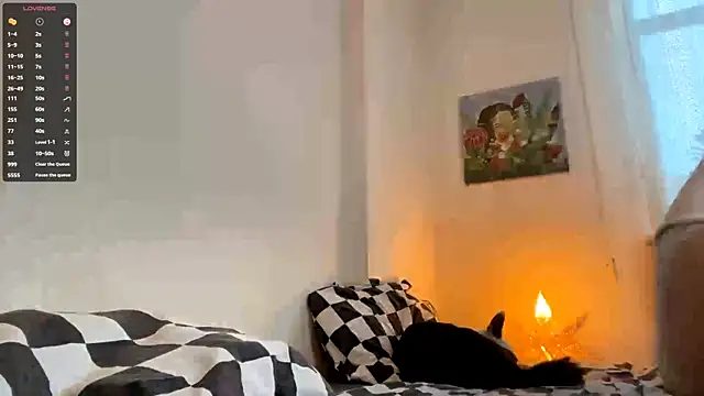 SabrinaFolts online show from 12/16/25, 10:08