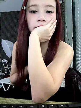 YY-27 online show from 11/20/25, 09:54