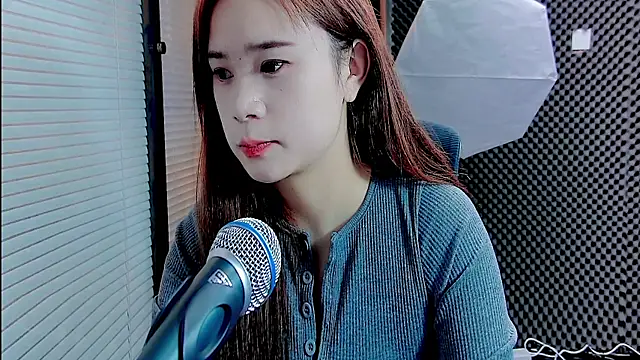 YY-27 online show from 09/21/25, 03:11