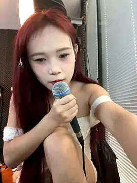 YY-27 online show from 11/15/25, 05:33