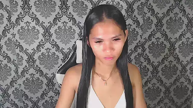 hugecock petite online show from 09/25/25, 02:56