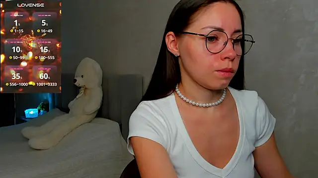 Snapshot of fun_nd_bun chatting on 07/15/26, 03:02 fun nd bun online show from 07/15/26, 03:02