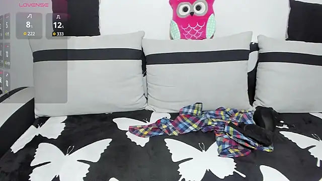 Snapshot of MayaBlowsXYou chatting on 11/19/25, 05:40 MayaBlowsXYou online show from 11/19/25, 05:40