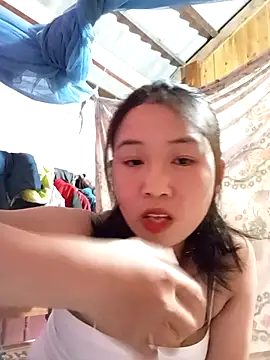 Snapshot of Suzuki_see chatting on 09/28/25, 12:01 Suzuki see online show from 09/28/25, 12:01