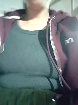 Mc chinese online show from 11/18/25, 12:26