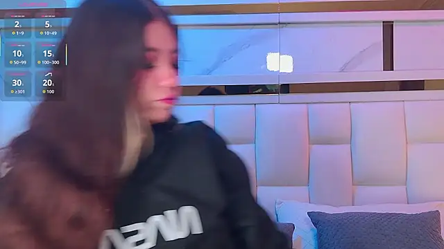 Snapshot of samanthaa_sm chatting on 02/03/26, 12:10 samanthaa sm online show from 02/03/26, 12:10