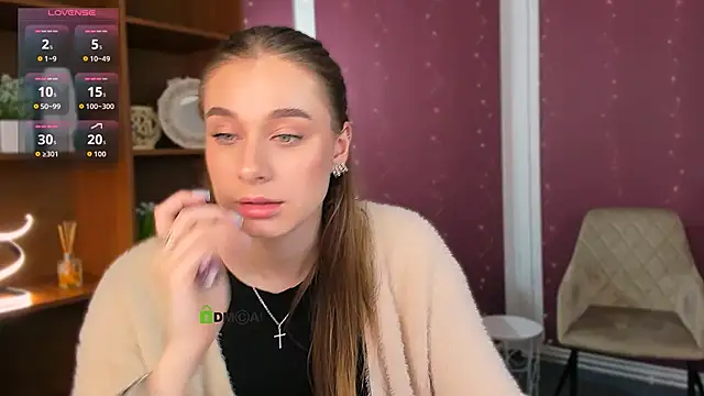 Snapshot of agata_li1 chatting on 11/13/25, 10:24 agata li1 online show from 11/13/25, 10:24