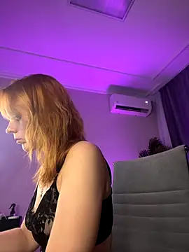 FlameQueen online show from 10/16/25, 01:19