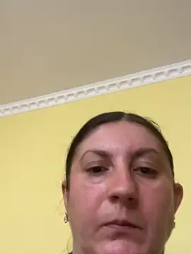 Snapshot of oksana1990 chatting on 09/23/25, 07:04 oksana1990 online show from 09/23/25, 07:04