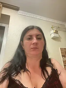 Snapshot of oksana1990 chatting on 09/28/25, 07:32 oksana1990 online show from 09/28/25, 07:32