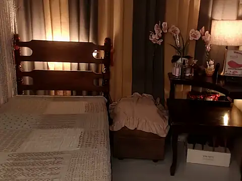 Jastine hunk online show from 02/22/26, 04:30