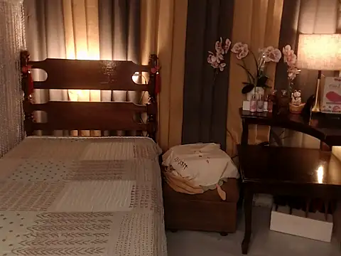 Jastine hunk online show from 11/05/25, 02:25