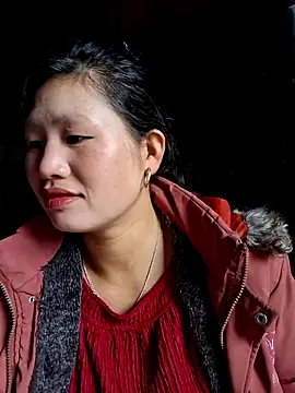 Snapshot of diamond-- chatting on 11/03/25, 02:17 diamond-- online show from 11/03/25, 02:17