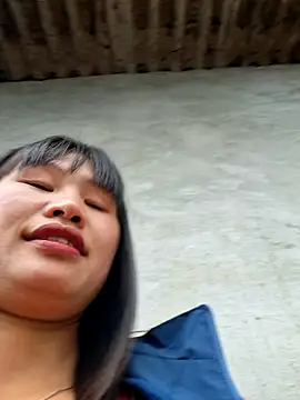 Snapshot of diamond-- chatting on 11/04/25, 07:45 diamond-- online show from 11/04/25, 07:45