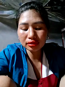 Snapshot of diamond-- chatting on 07/18/26, 01:30 diamond-- online show from 07/18/26, 01:30