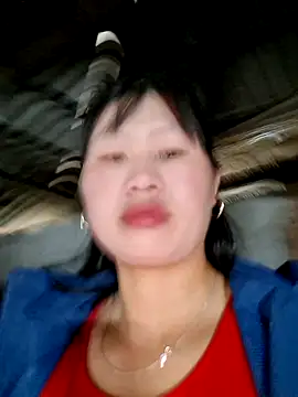 Snapshot of diamond-- chatting on 11/06/25, 12:36 diamond-- online show from 11/06/25, 12:36