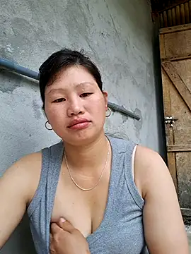 Snapshot of diamond-- chatting on 10/14/25, 12:00 diamond-- online show from 10/14/25, 12:00