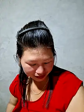 Snapshot of diamond-- chatting on 11/06/25, 12:42 diamond-- online show from 11/06/25, 12:42