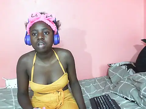 BlackPearl 19 online show from 11/11/25, 03:07