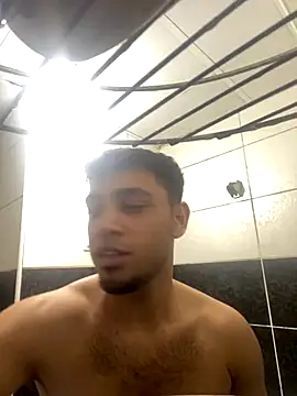 Snapshot of astoperaa chatting on 10/07/25, 05:47 astoperaa online show from 10/07/25, 05:47