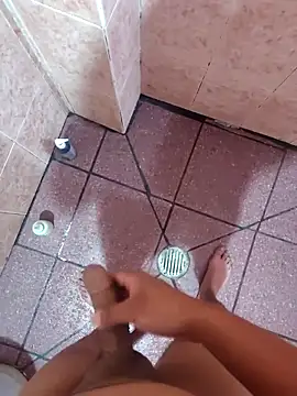 Snapshot of Carlos27hot chatting on 11/03/25, 01:22 Carlos27hot online show from 11/03/25, 01:22