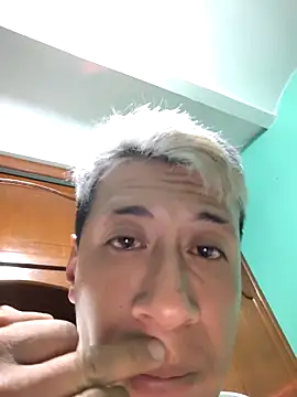 Snapshot of Carlos27hot chatting on 02/11/26, 07:52 Carlos27hot online show from 02/11/26, 07:52