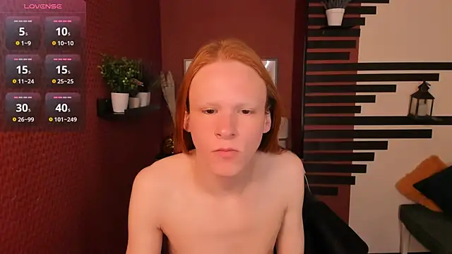 ChloeValentinee online show from 10/21/25, 11:20