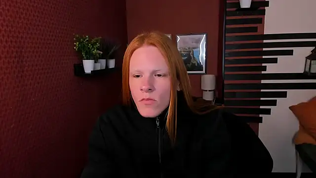 ChloeValentinee online show from 10/20/25, 12:38