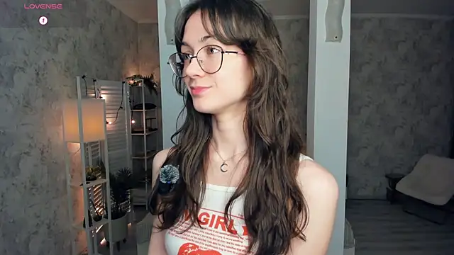 ReneeLippeatt online show from 11/14/25, 07:28